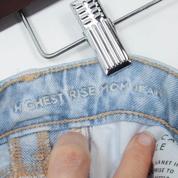 American Eagle Distressed Highest Rise Mom Jeans Women's Size 00 Regular - Picture 8 of 8